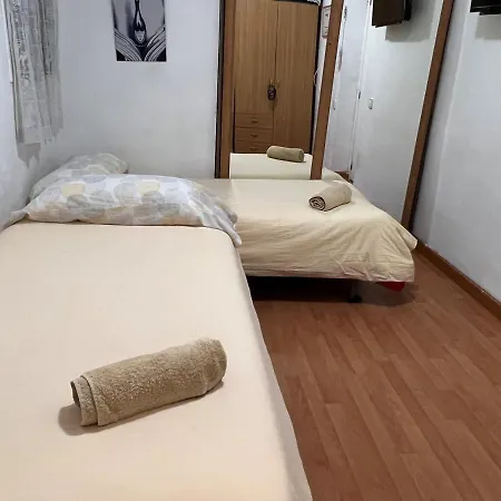 Homestay Malvarrosa Simple Shared *